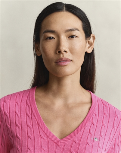 Gant - Cable V-Neck Strik - Bright Fuschia